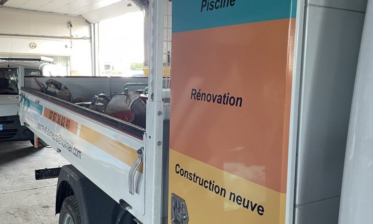 Concept' Pub - Création et pose d'adhésifs sur camion à Crêches-sur-Saône